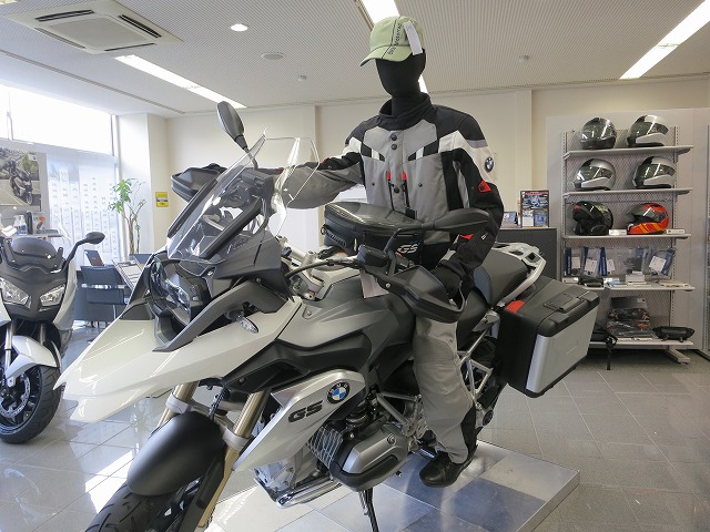 おすすめイクウィップメント紹介 ～GS ドライスーツ～ « BMW Motorrad 